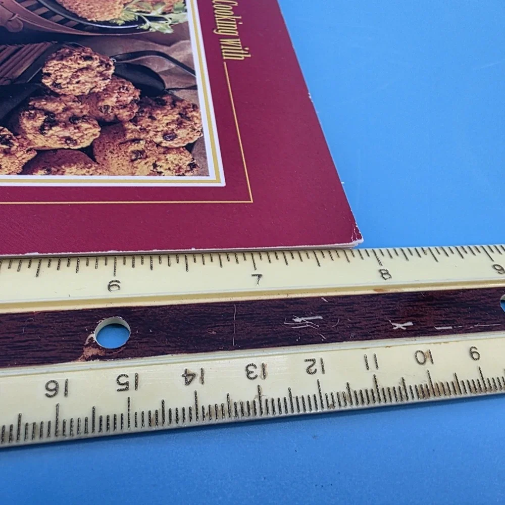75 Years of‎ Cooking with Kellogg Kitchens 1998 Spiral-Bound Cookbook